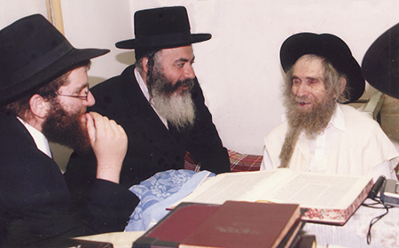 Rav Yehuda Leib Shteinman gives his blessings for the future of Beit Midrash Kahal Chassidim in Beitar, Israel